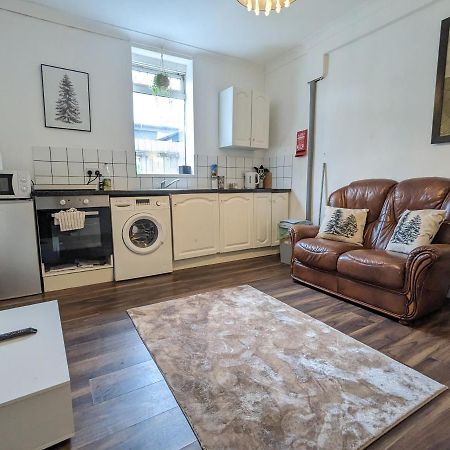 Whitchurch 1 Bedroom Apartment Cardiff Buitenkant foto